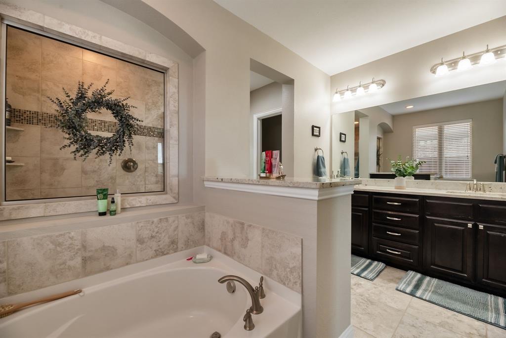 11616 Twining Branch Circle, Fort Worth, TX 76052