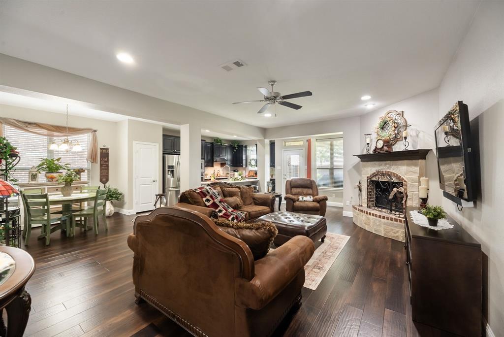 11616 Twining Branch Circle, Fort Worth, TX 76052