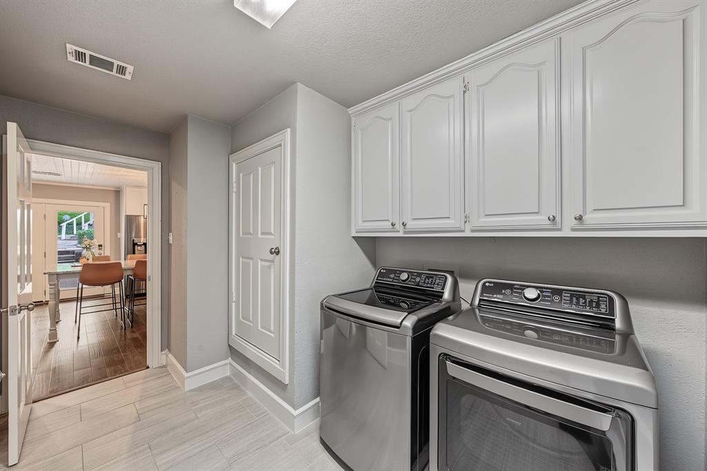 901 Pioneer Circle W, Argyle, TX 76226