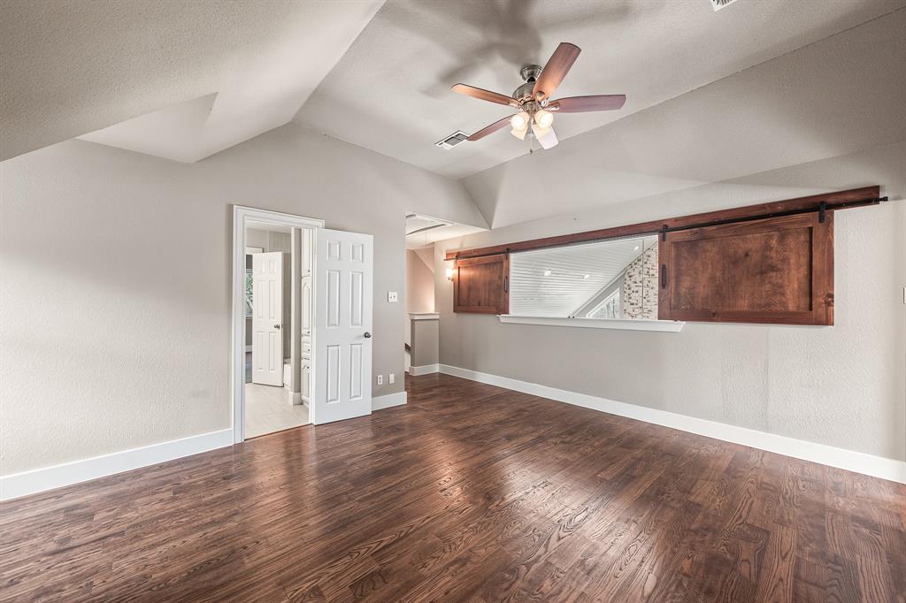 901 Pioneer Circle W, Argyle, TX 76226