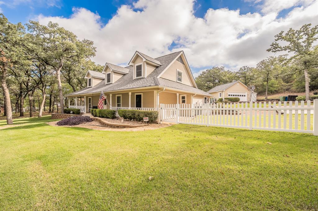 901 Pioneer Circle W, Argyle, TX 76226
