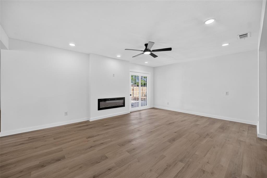 8350 CADENZA Lane, Dallas, TX 75228