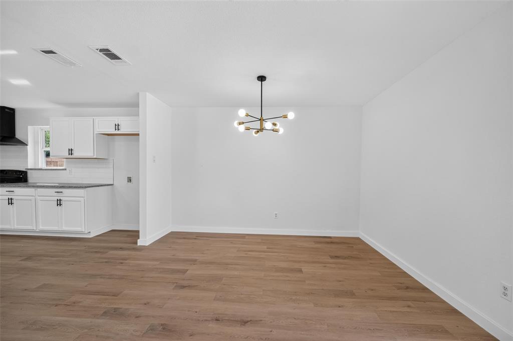 8350 CADENZA Lane, Dallas, TX 75228
