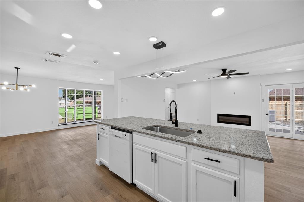 8350 CADENZA Lane, Dallas, TX 75228