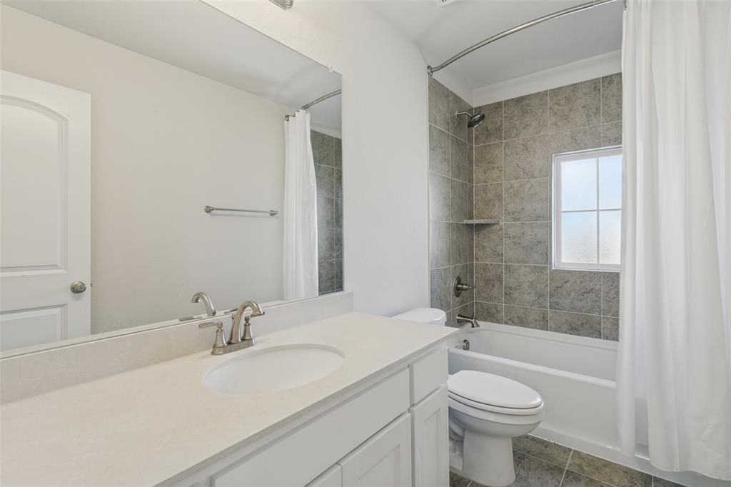7334 Golden Daisy Avenue, Venus, TX 76084