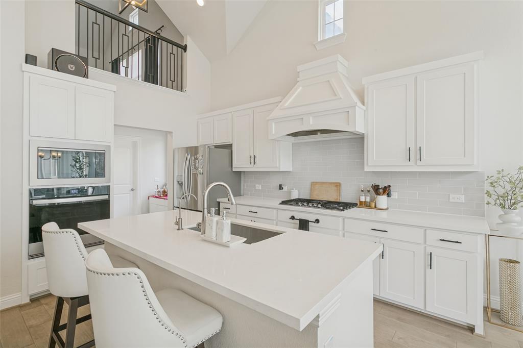 7334 Golden Daisy Avenue, Venus, TX 76084