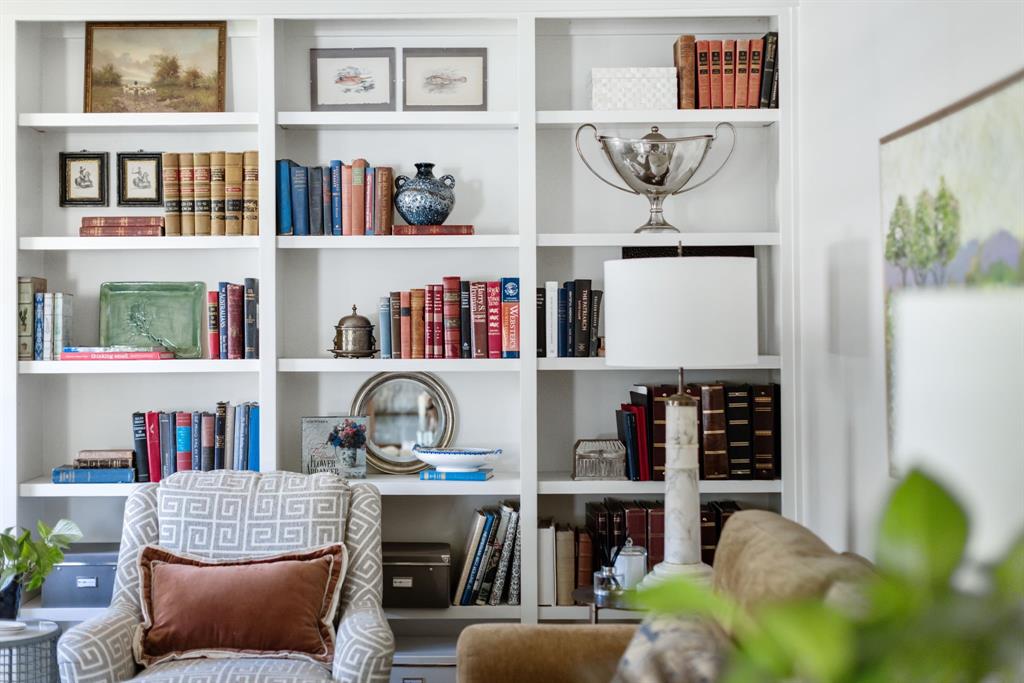 Thoughtful attention to detail is found throughout the home! Thoughtful attention to detail is found throughout the home!