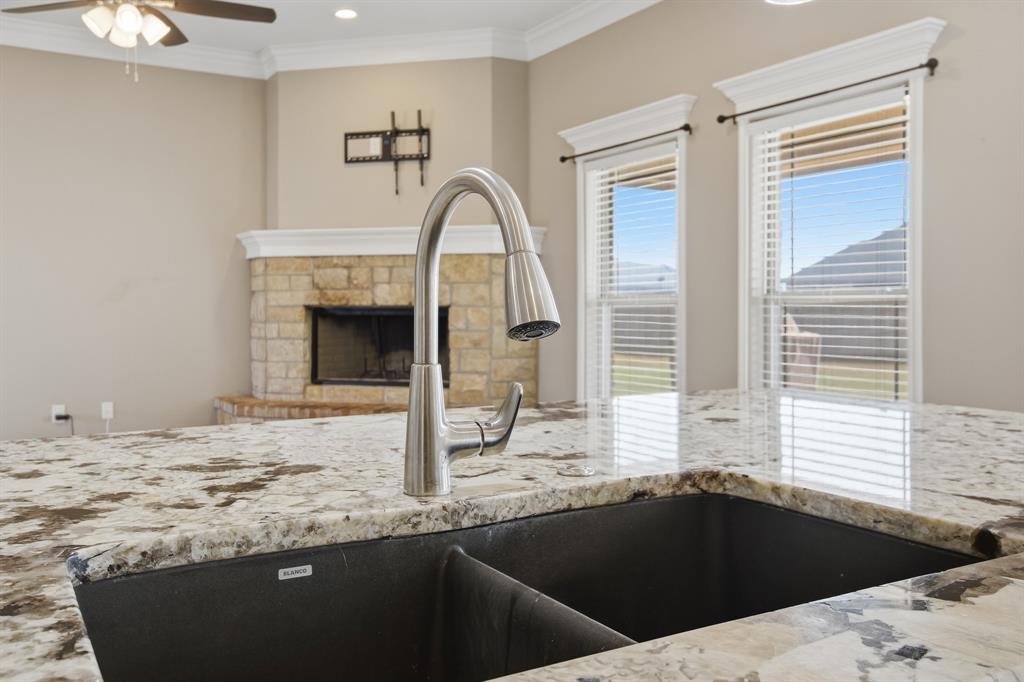 118 Coyote Creek Trail, Tuscola, TX 79562