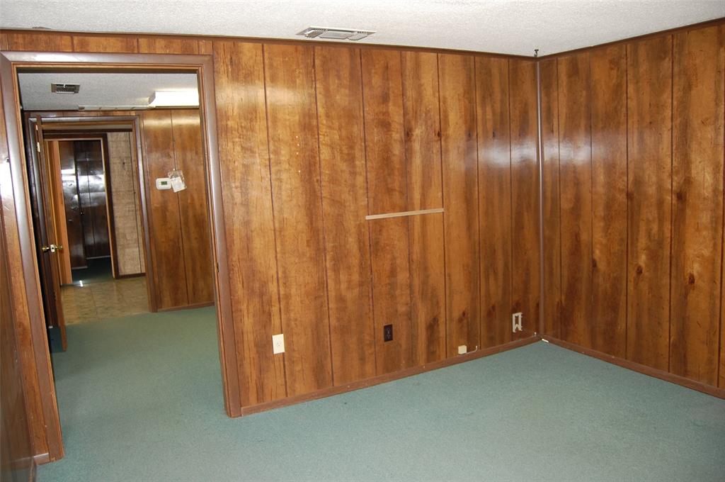 1714 State Highway 16 S, Graham, TX 76450