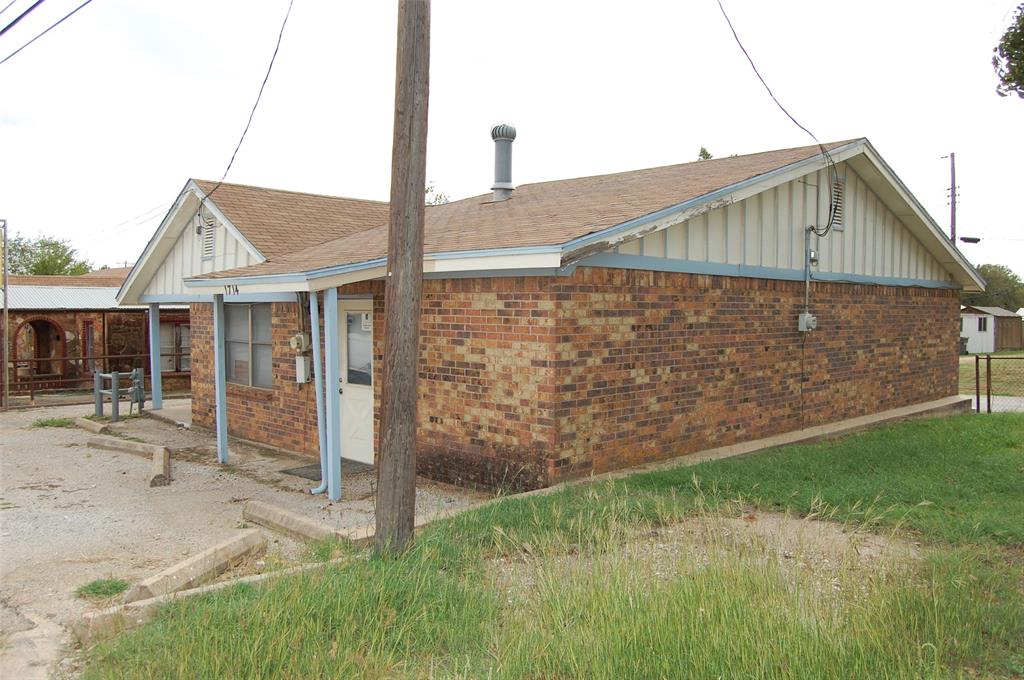 1714 State Highway 16 S, Graham, TX 76450