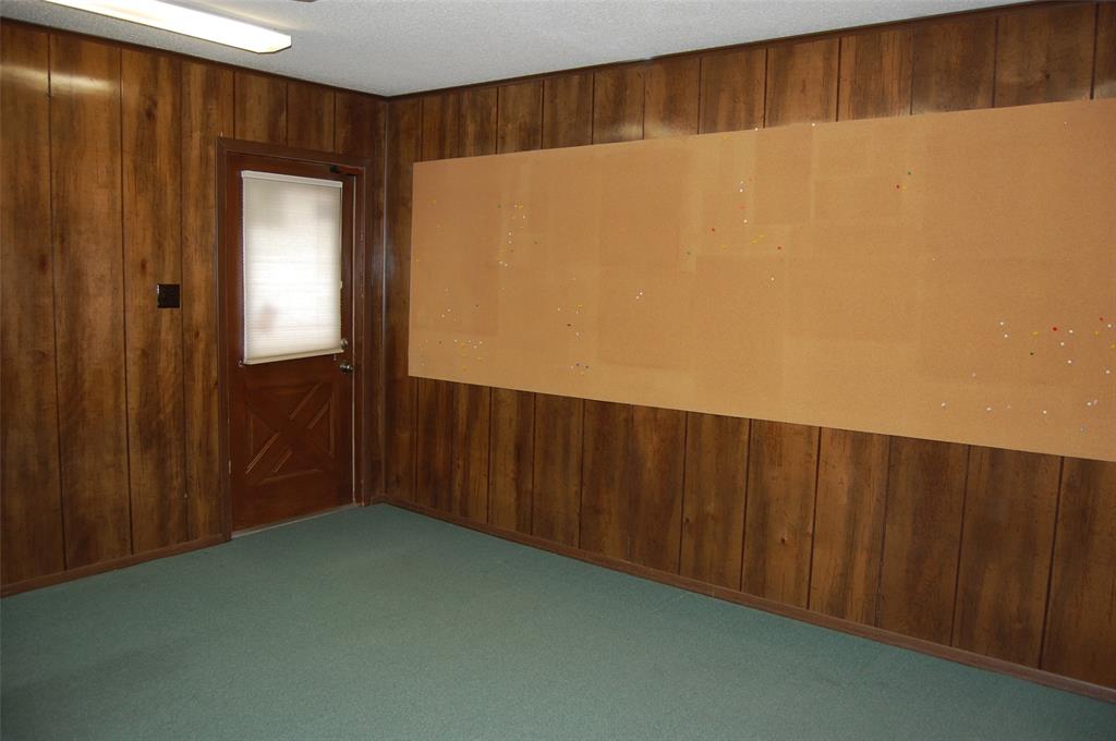 1714 State Highway 16 S, Graham, TX 76450