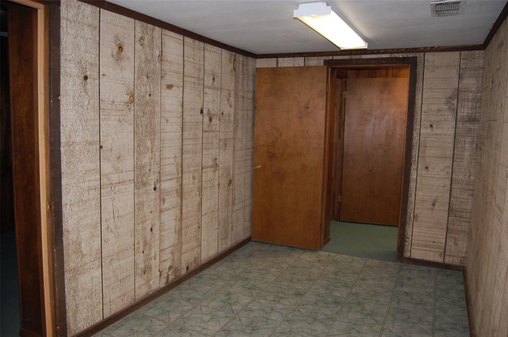 1714 State Highway 16 S, Graham, TX 76450