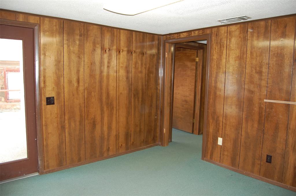 1714 State Highway 16 S, Graham, TX 76450