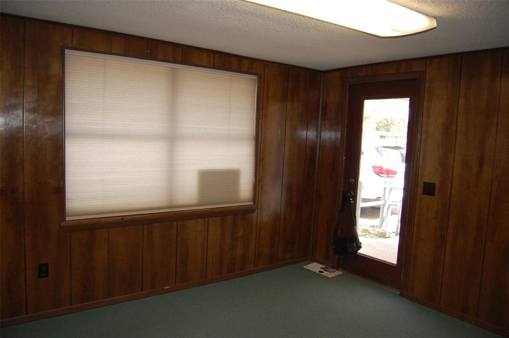 1714 State Highway 16 S, Graham, TX 76450