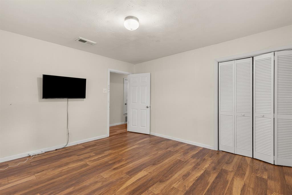 703 W Elizabeth Drive, Robinson, TX 76706