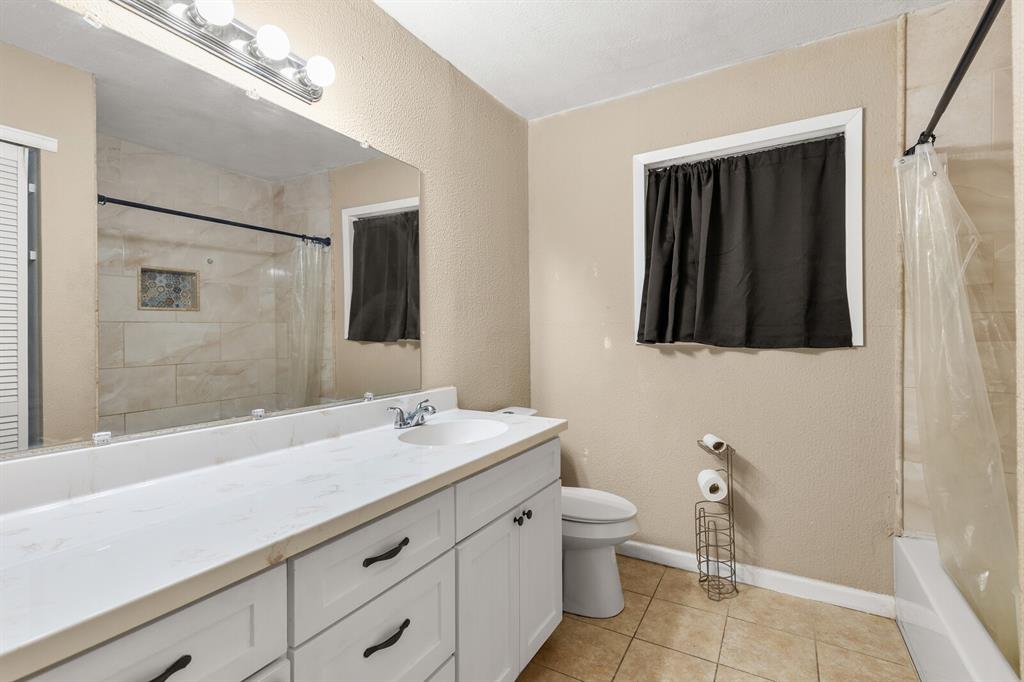 703 W Elizabeth Drive, Robinson, TX 76706