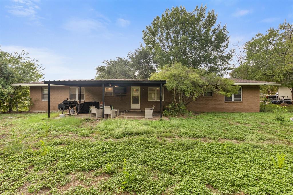 703 W Elizabeth Drive, Robinson, TX 76706