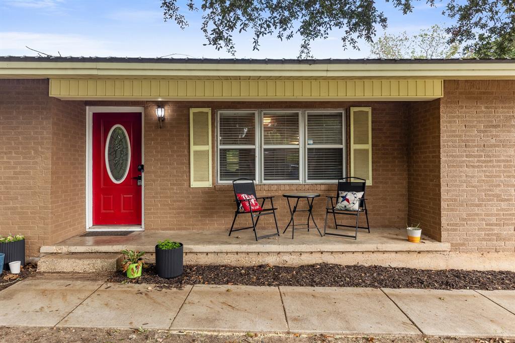703 W Elizabeth Drive, Robinson, TX 76706