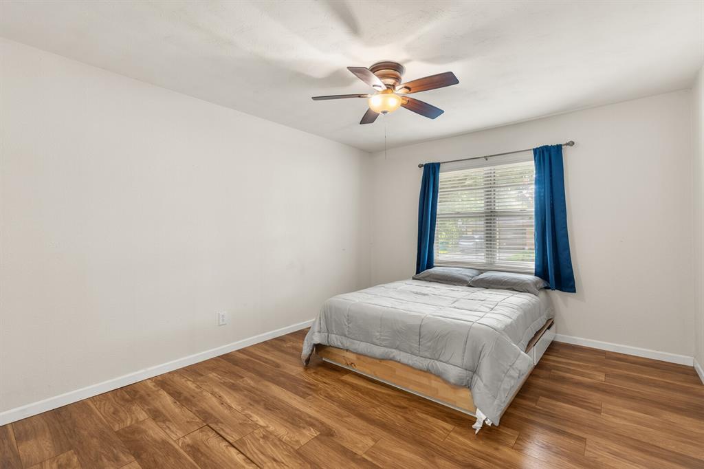 703 W Elizabeth Drive, Robinson, TX 76706