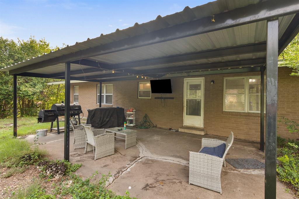 703 W Elizabeth Drive, Robinson, TX 76706