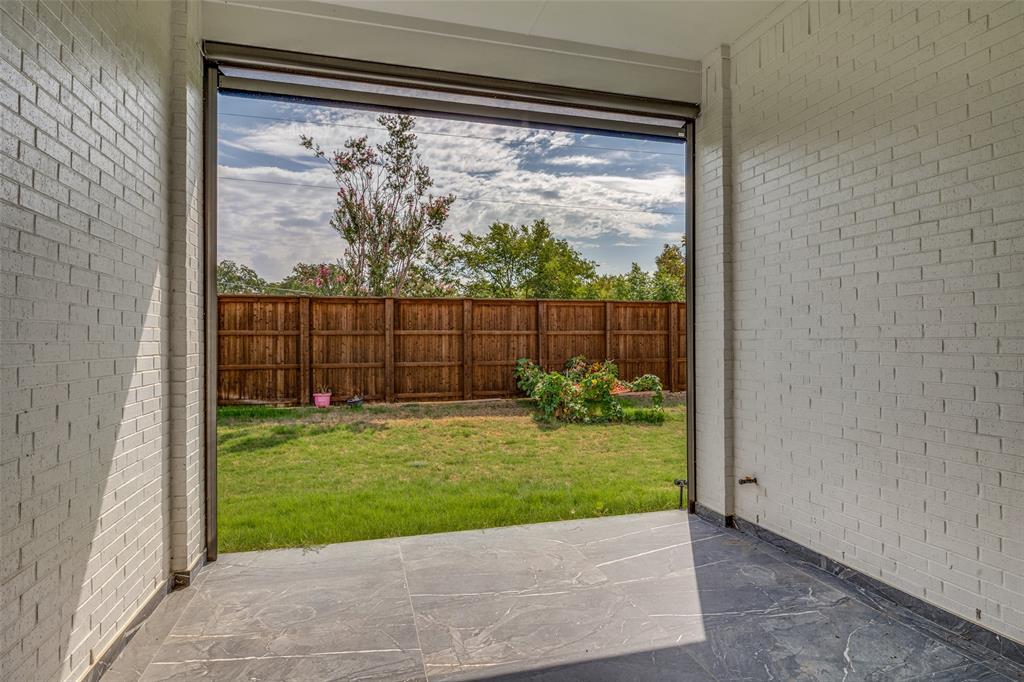132 Cottonwood Court, Murphy, TX 75094