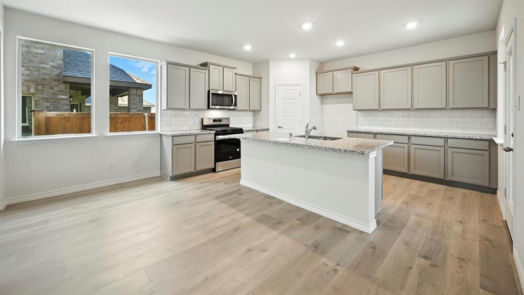 1307 Wolfcity Drive, Princeton, TX 75407