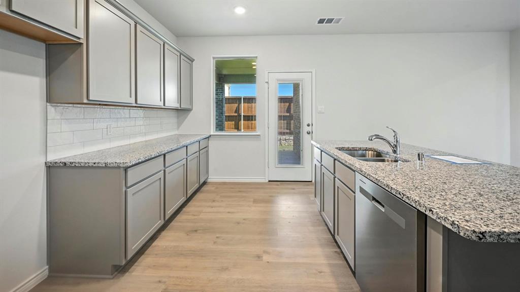 1307 Wolfcity Drive, Princeton, TX 75407