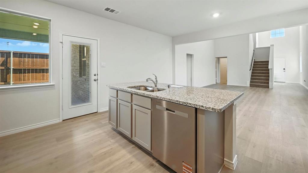 1307 Wolfcity Drive, Princeton, TX 75407
