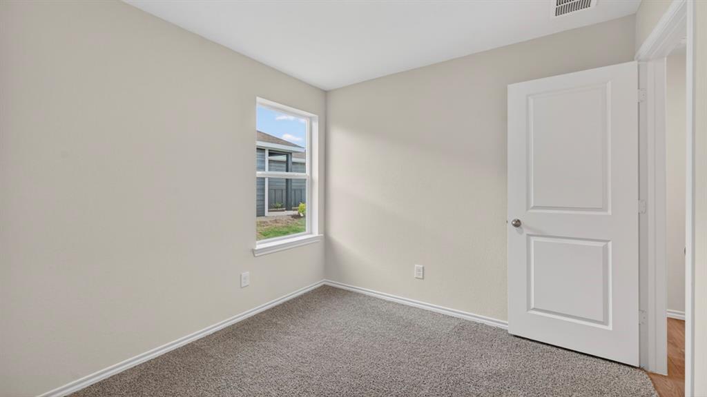 1611 Somerville Drive, Blue Ridge, TX 75424