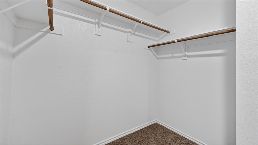 1611 Somerville Drive, Blue Ridge, TX 75424