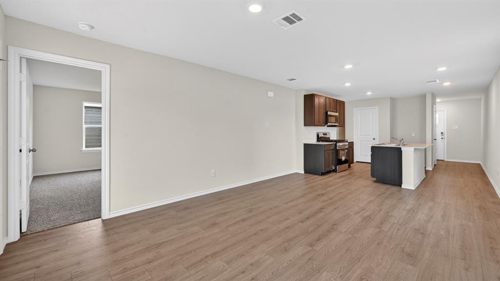 1611 Somerville Drive, Blue Ridge, TX 75424