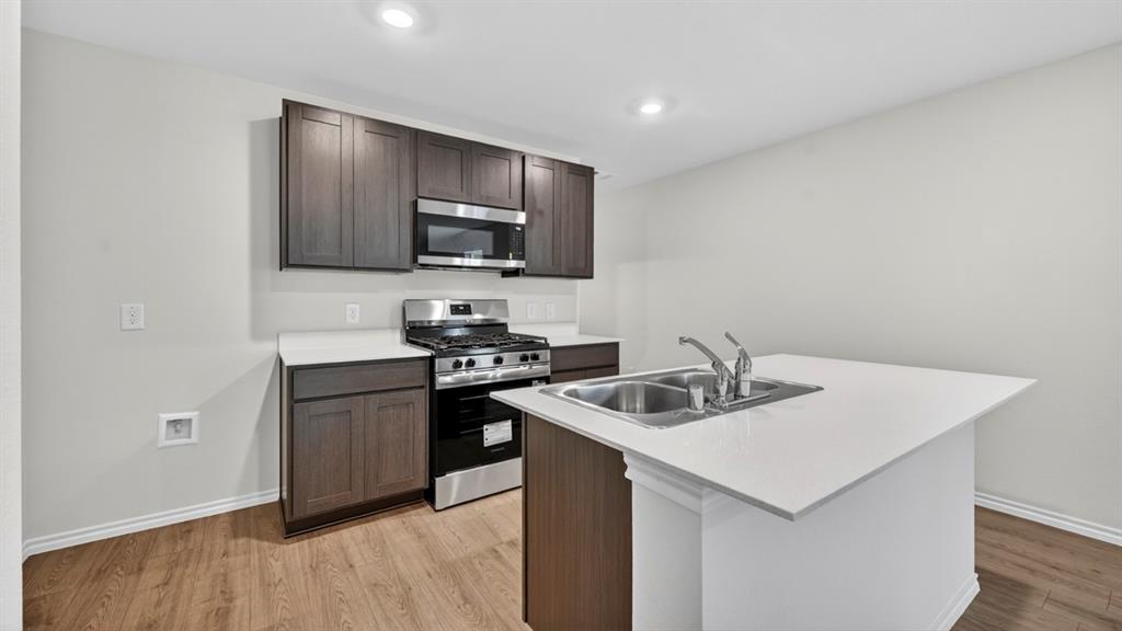 1607 Somerville Drive, Blue Ridge, TX 75424