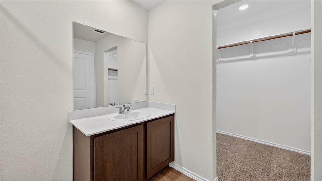 1607 Somerville Drive, Blue Ridge, TX 75424