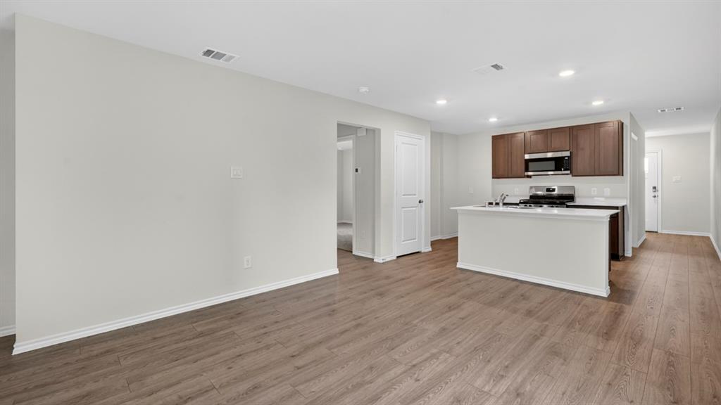 1607 Somerville Drive, Blue Ridge, TX 75424