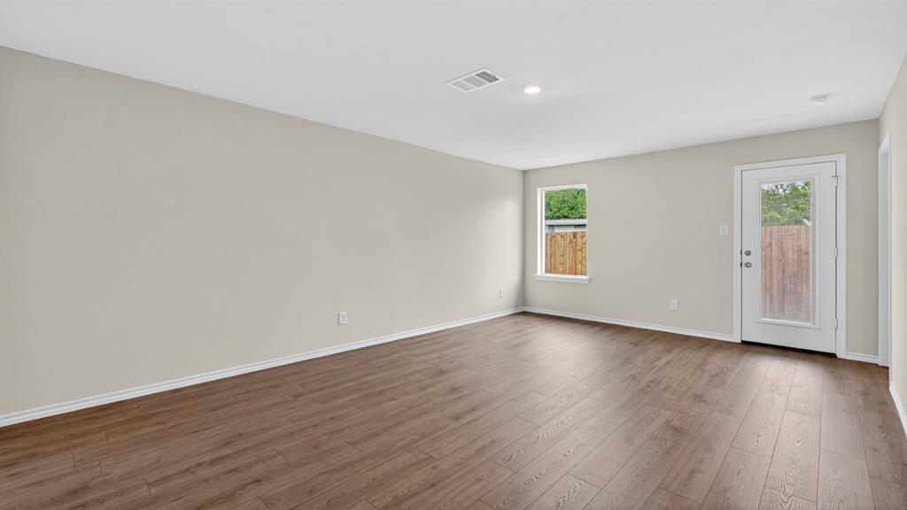 1607 Somerville Drive, Blue Ridge, TX 75424