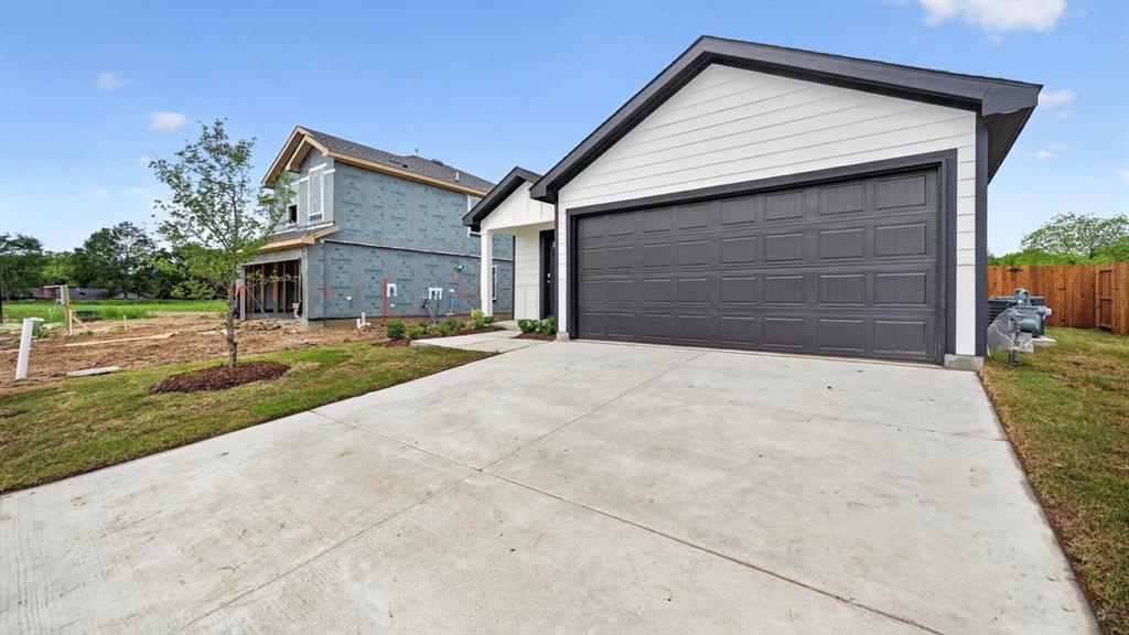 1607 Somerville Drive, Blue Ridge, TX 75424