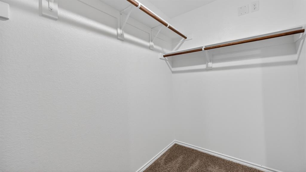 1607 Somerville Drive, Blue Ridge, TX 75424