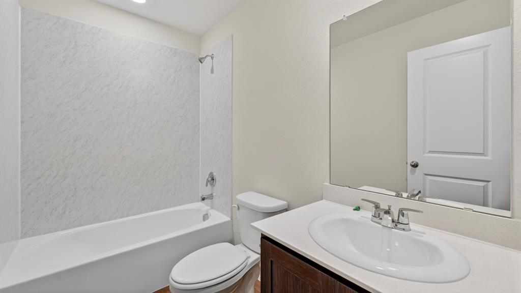 1607 Somerville Drive, Blue Ridge, TX 75424