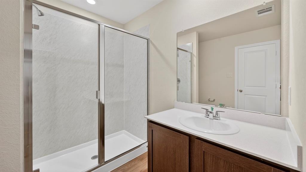 1607 Somerville Drive, Blue Ridge, TX 75424