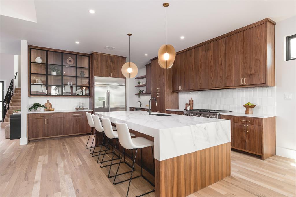 3950 Rochelle Drive, Dallas, TX 75220