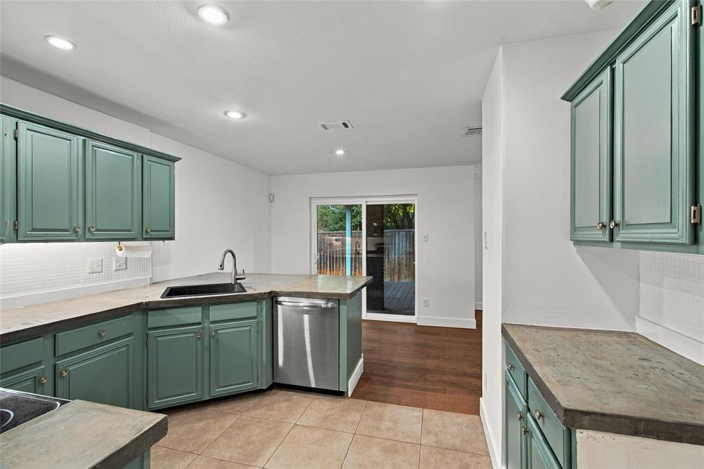 1704 Overlook Drive, Grapevine, TX 76051