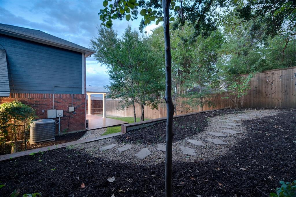 1704 Overlook Drive, Grapevine, TX 76051
