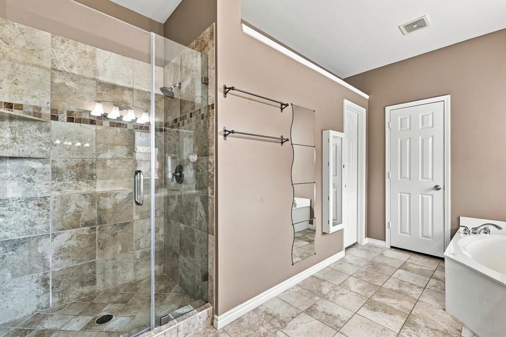 335 Linhurst Drive, Murphy, TX 75094