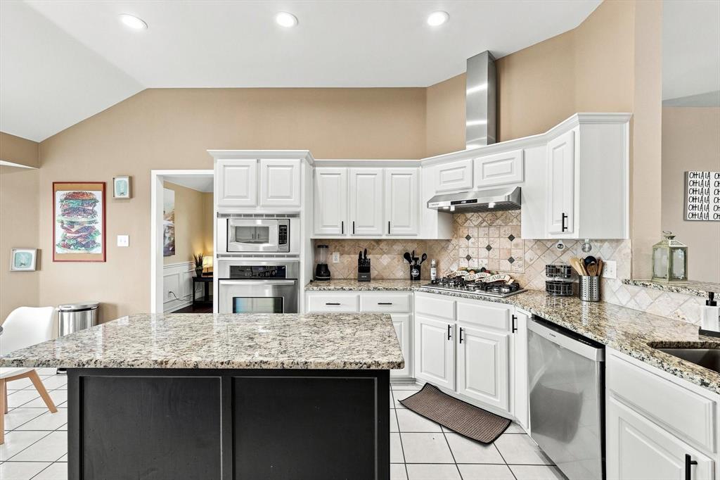 335 Linhurst Drive, Murphy, TX 75094