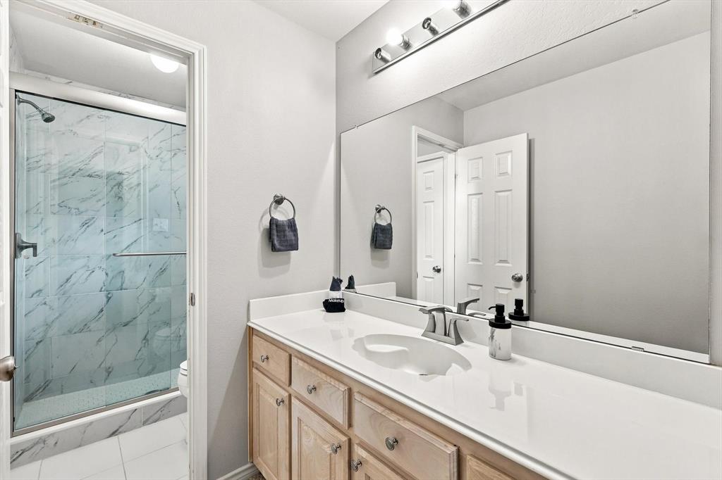 335 Linhurst Drive, Murphy, TX 75094