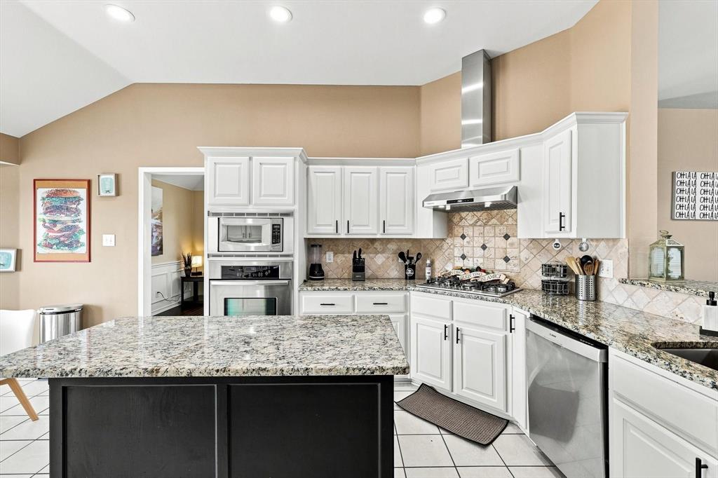 335 Linhurst Drive, Murphy, TX 75094