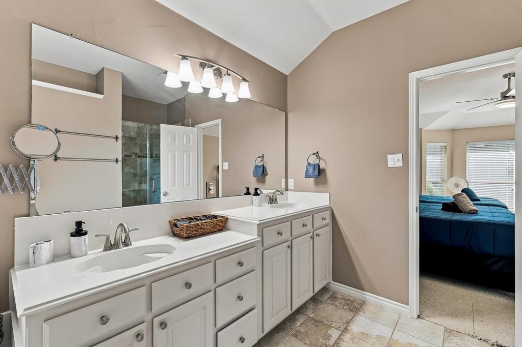 335 Linhurst Drive, Murphy, TX 75094