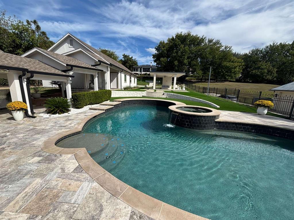 2309 Lafayette Drive, Heath, TX 75032