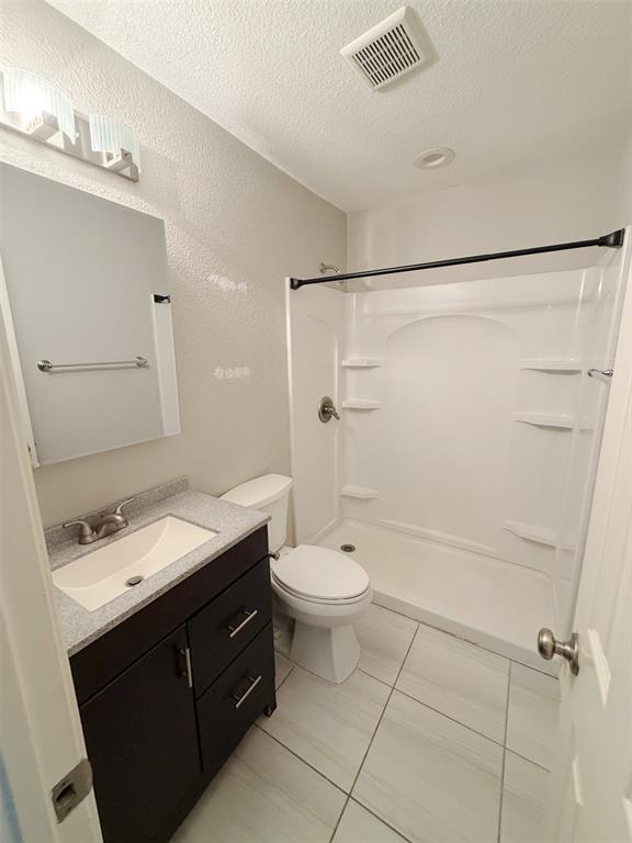 5130 Gallahad Drive, Garland, TX 75044 5130 Gallahad Drive, Garland, TX 75044