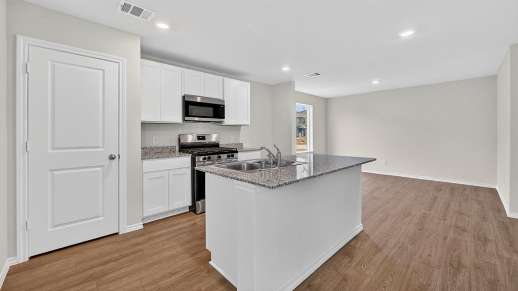 1603 Somerville Drive, Blue Ridge, TX 75424